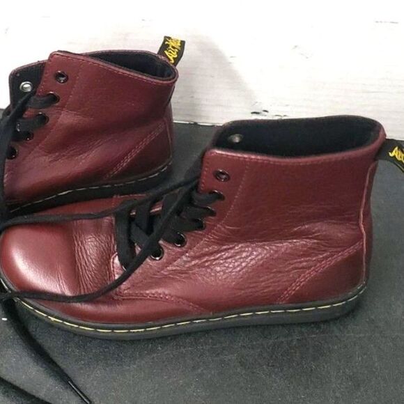 Dr. Martens Leyton Burgundy Combat Boots - Size 6 - Picture 3 of 7
